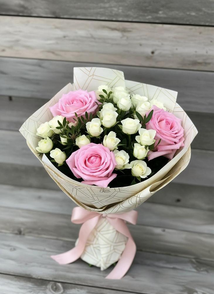 Букет цветов из: Розы в Макеево