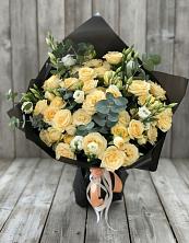 Букет цветов из:  Розы и Лизиантусы в Макеево