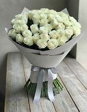 Букет 35 Белых роз в Макеево