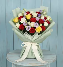 Букет цветов из:  Розы в Макеево