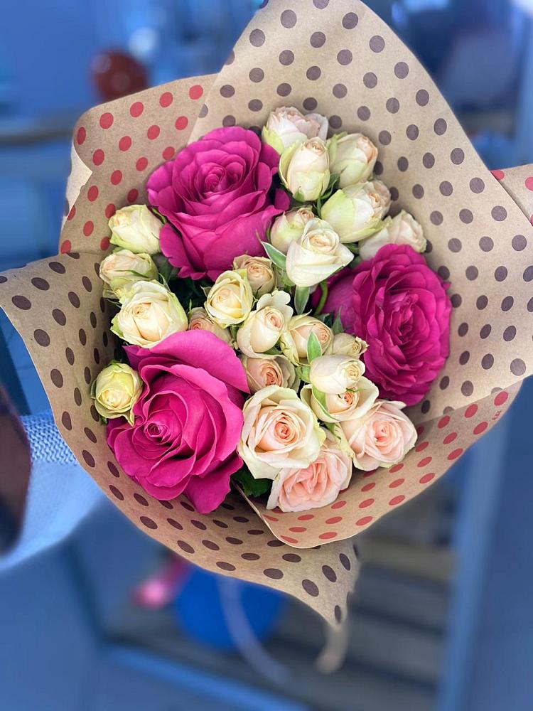 Букет цветов из: Розы в Макеево