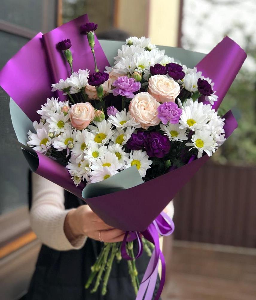 Букет цветов из: Хризантемы, Гвоздики и Розы в Макеево