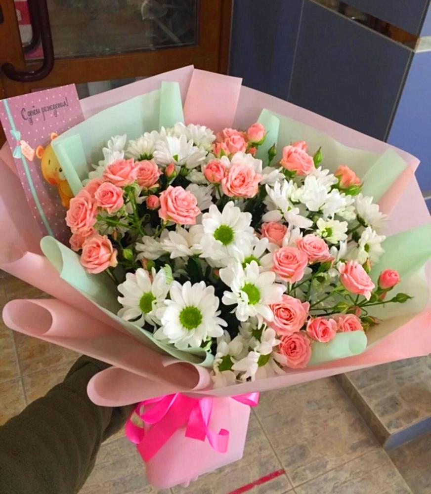 Букет цветов из: Розы и Хризантемы в Макеево