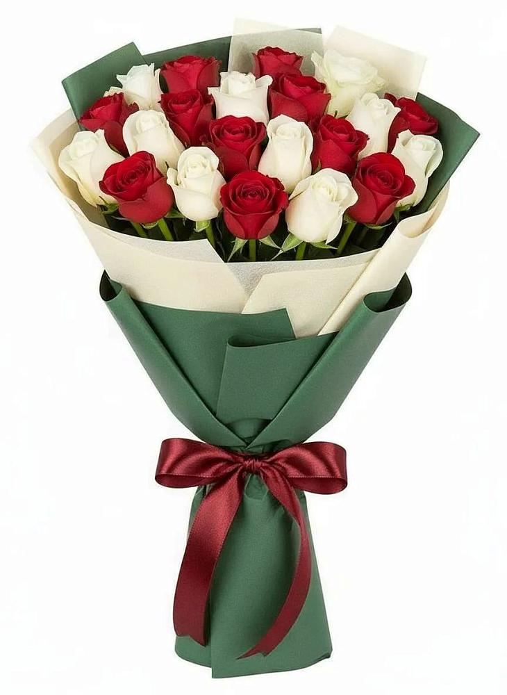 Букет Микс из красных и белых роз в Макеево