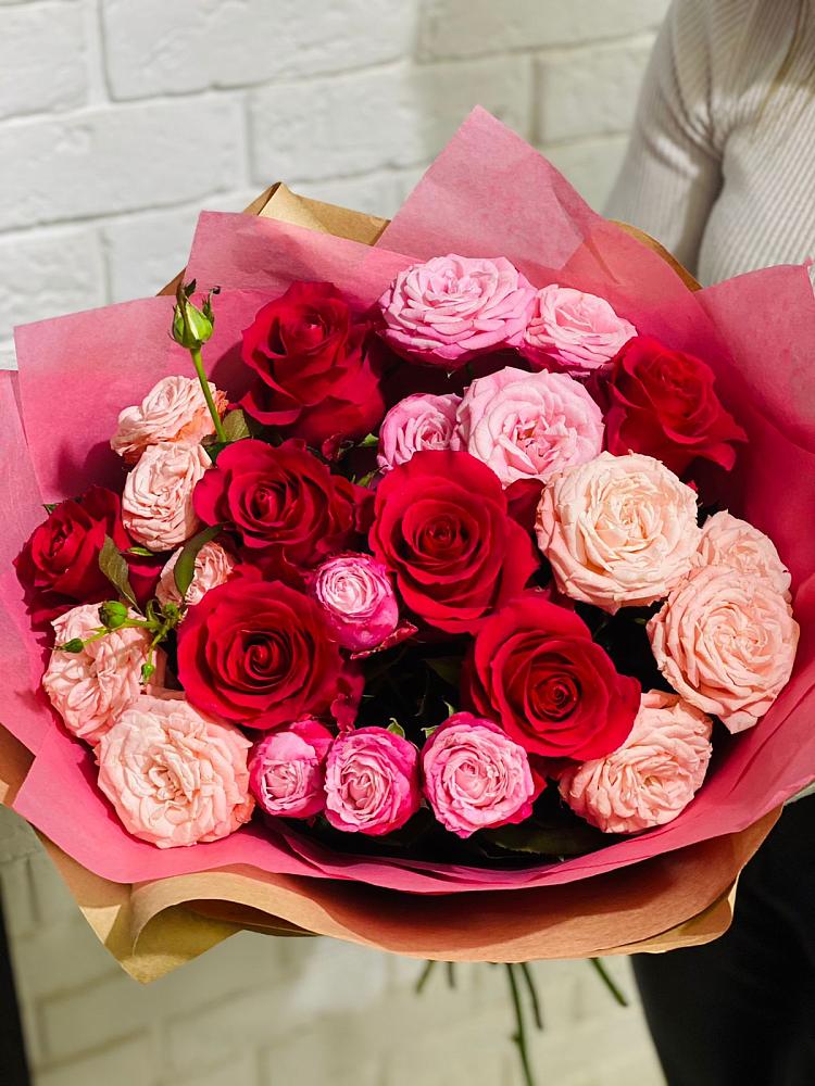 Букет цветов из: Розы в Макеево