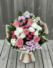 Букет цветов из:  Альстромерии, Гвоздики, Розы и Хризантемы в Макеево