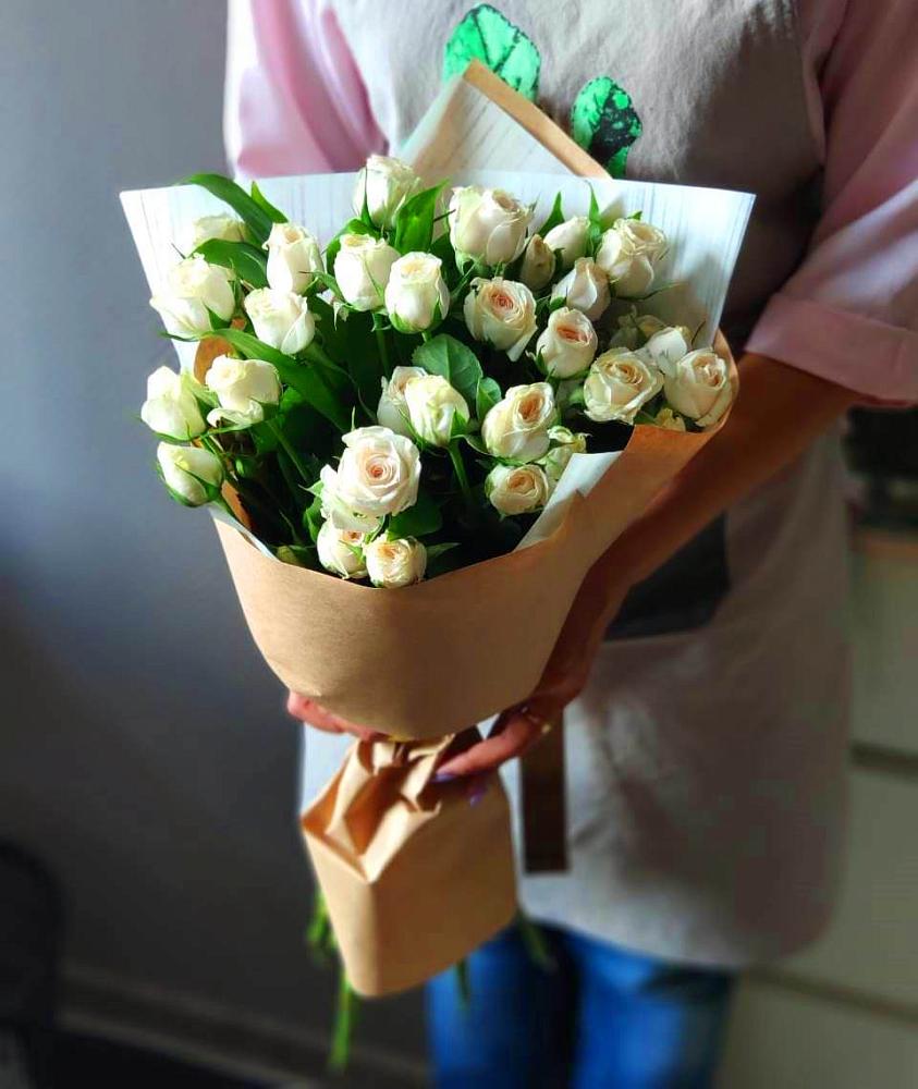 Букет цветов из: Розы в Макеево