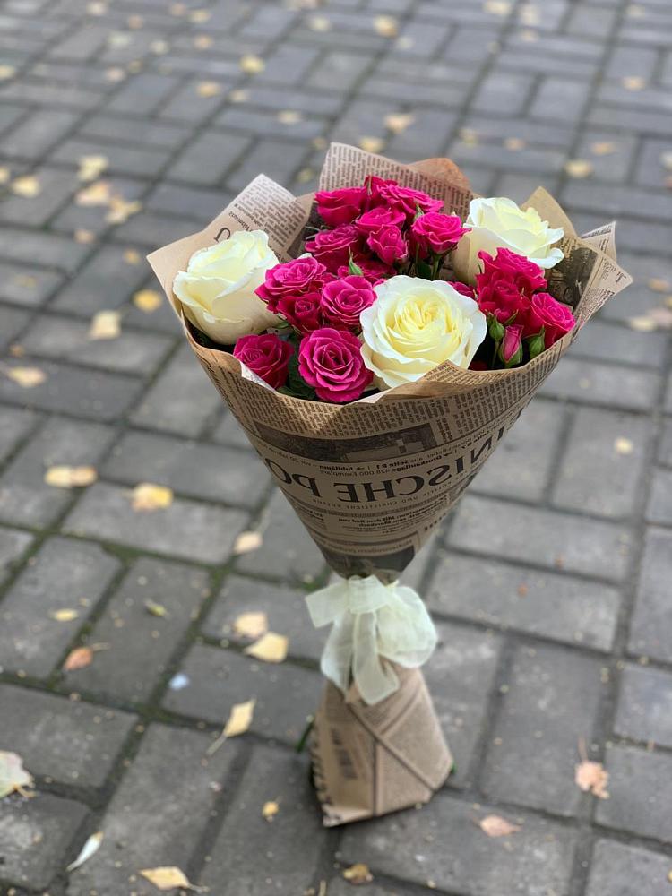 Букет цветов из: Розы в Макеево