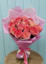 Букет 15 Розовых роз Равель в Макеево