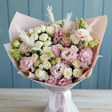 Букет цветов из:  Альстромерии и Розы в Макеево