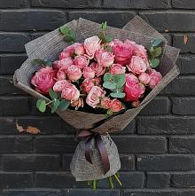 Букет цветов из:  Розы в Макеево